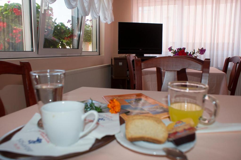 Dionisos Hotel Mytikas  Buitenkant foto