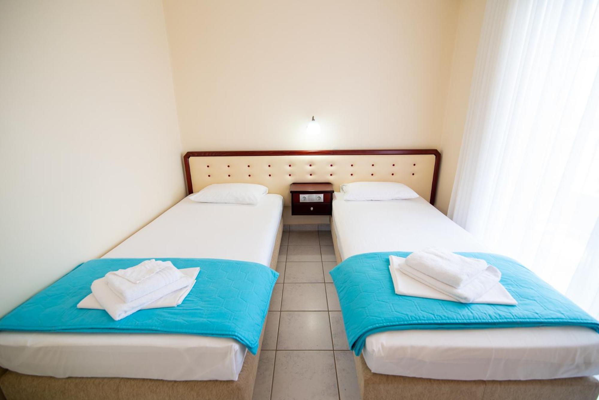 Dionisos Hotel Mytikas  Buitenkant foto